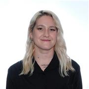 Profesora de inglés con experiencia en el extranjero. Dirigida a alumnos de ESO y Bachiller